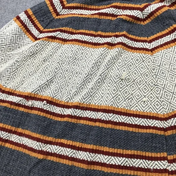 VINTAGE Wool Poncho Cape Womens One Size Gray Fringe Button ILGWU Made USA 70s - Picture 11 of 15